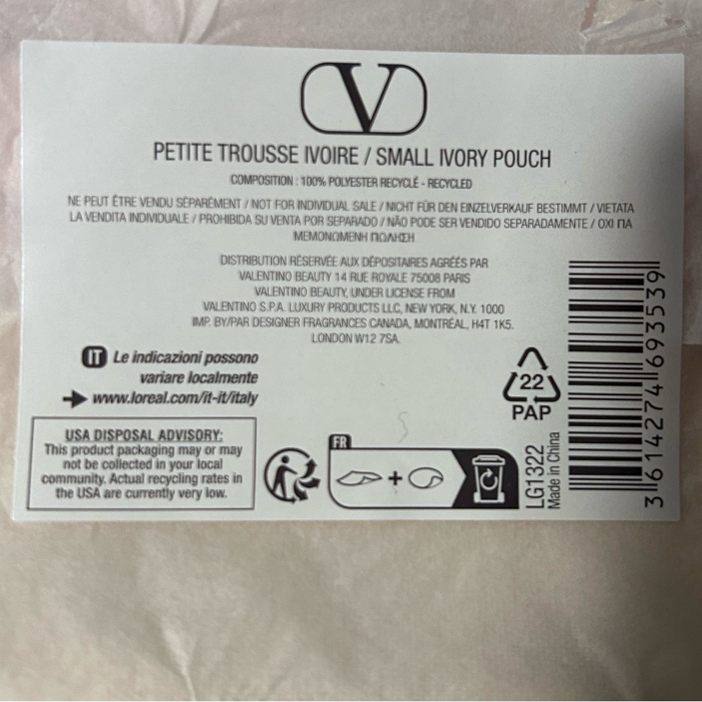 Brand New Authentic Valentino Cream Cosmetic Bag - Picture 3 of 8